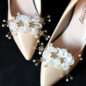 Elegant Tulle Flower Pearl Crystal Shoe Decoration for Bridal Wedding Footwear