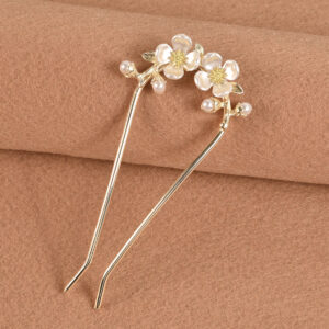 Golden Plum Blossom Pearl U Shaped Hairpin Set For Elegant Ladies Wedding Daily Hair Accessory