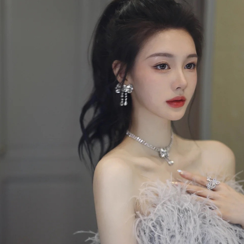 Silver‑Tone Flower Crystal Drop Jewelry Set Necklace Earrings Ring Formal Wedding Party for Women Gift