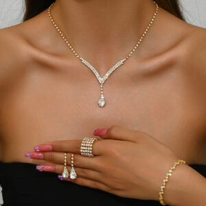Luxury Teardrop Rhinestone Jewelry Set Necklace Earrings Ring Bracelet 4Pcs Evening Party Bridal Accessory Kit