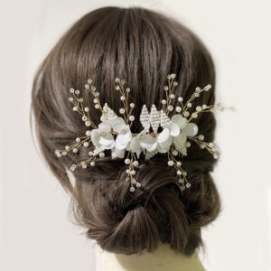 Golden Wire White Floral Pearl Crystal Hair Comb For Romantic Bridal Wedding Hair Decor Accessory