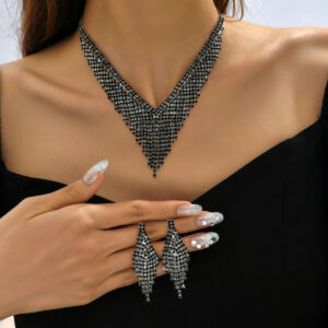 Sparkling V Shaped Rhinestone Fringe Necklace Earrings Set For Women Evening Party Events