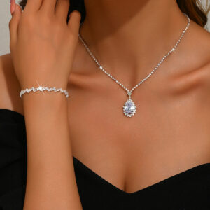 Elegant Teardrop Pendant Jewelry Set Necklace Bracelet Drop Earrings For Special Formal Occasions