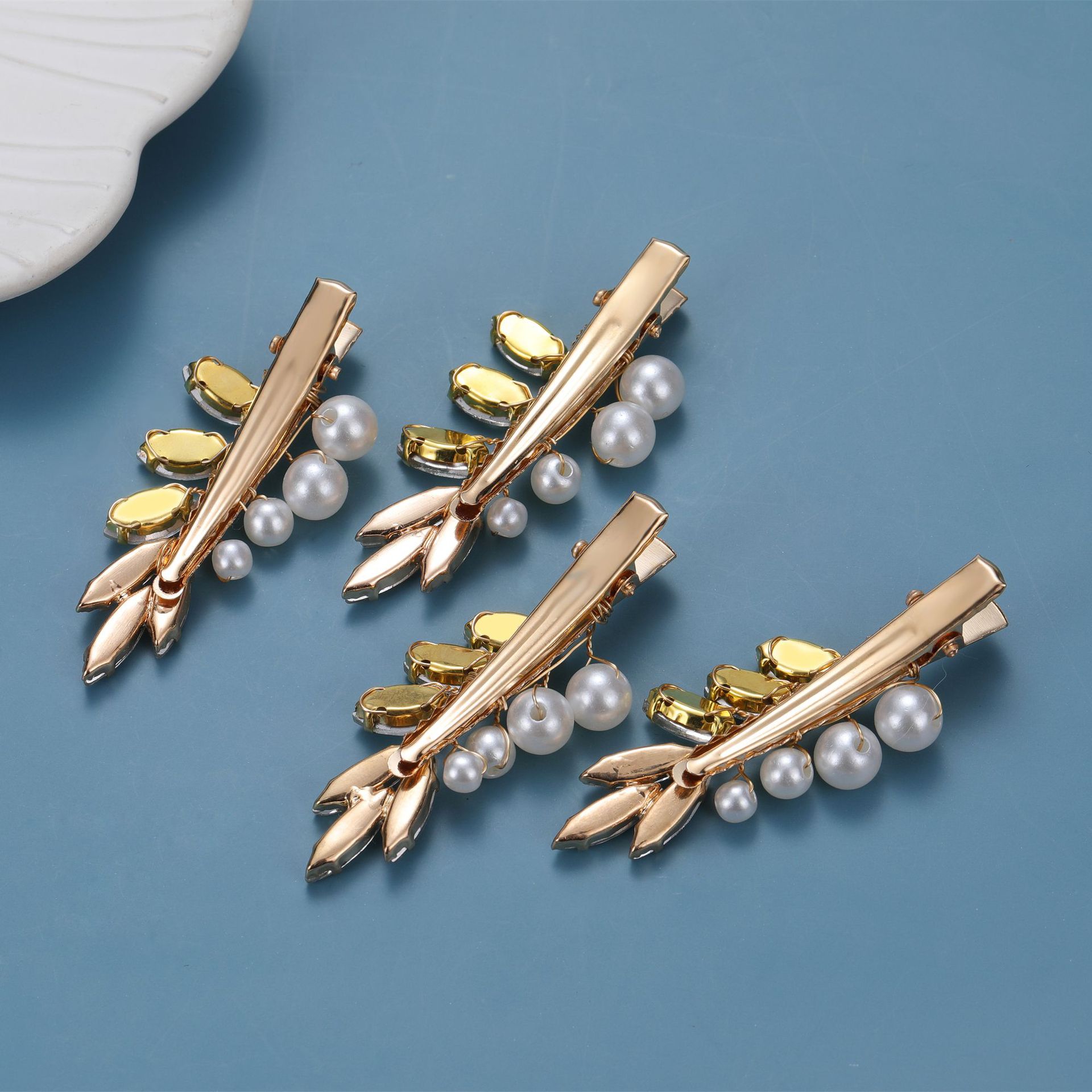 Gold Leaf Rhinestone Pearl Bridal Hair Clip Set Elegant Wedding Party Women Side Hair Accessories - Image 3
