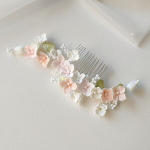 Elegant Creamy Clay Ceramic Flower Leaf Bridal Hair Comb Garden Wedding Hair Accessories for Brides Bridesmaids Girls Gift