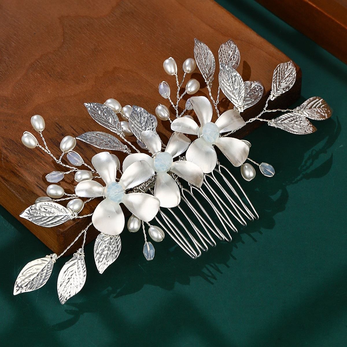 Handmade Flower Beaded Hair Comb Cross-border Bride Updo Women's Mori Holiday Floral Photo Headwear - Image 2
